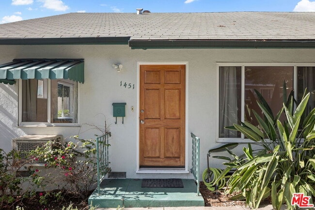 Building Photo - 1451 Armadale Ave