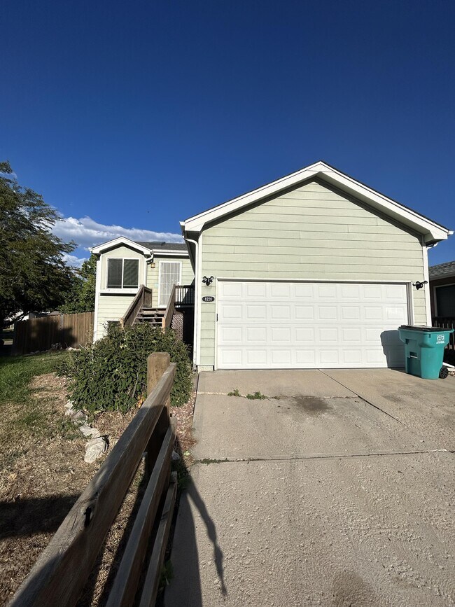 Building Photo - 8220 Medicine Bow Cir