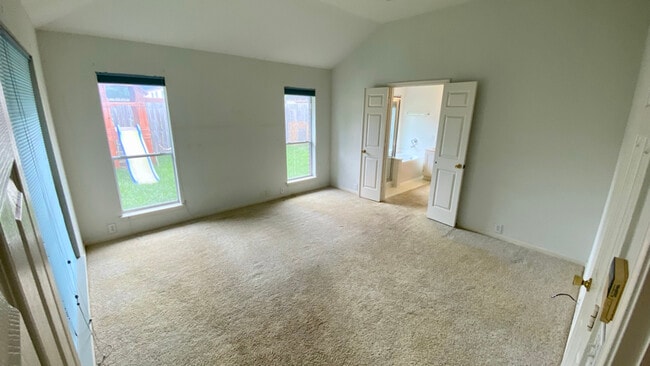 Building Photo - 3130 Birchleaf Dr