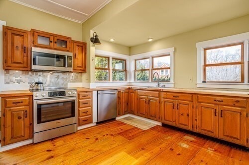 Building Photo - 1025 New Ipswich Rd