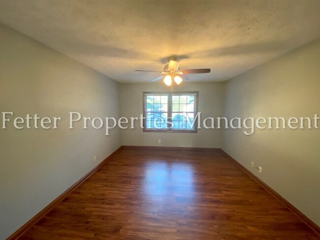 Building Photo - Beautiful 3 Bedroom Northside Home!