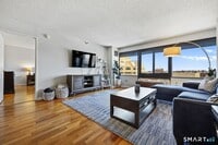 Building Photo - 127 Greyrock Pl
