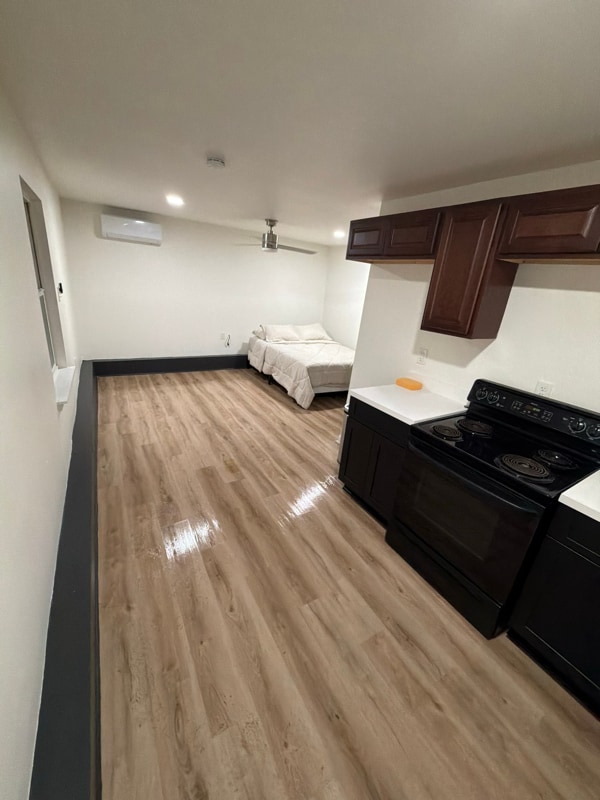 Building Photo - 718 Lamanche St