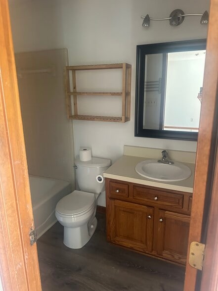 Building Photo - 2839 Sterling Park Dr