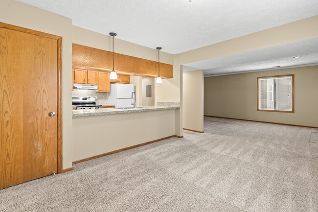 Building Photo - 2906 S 123rd St