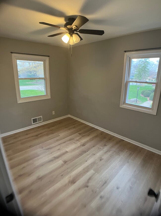 Bedroom1 - 3935 43rd St
