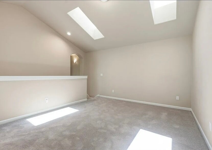 Building Photo - 63195 Black Powder Ln