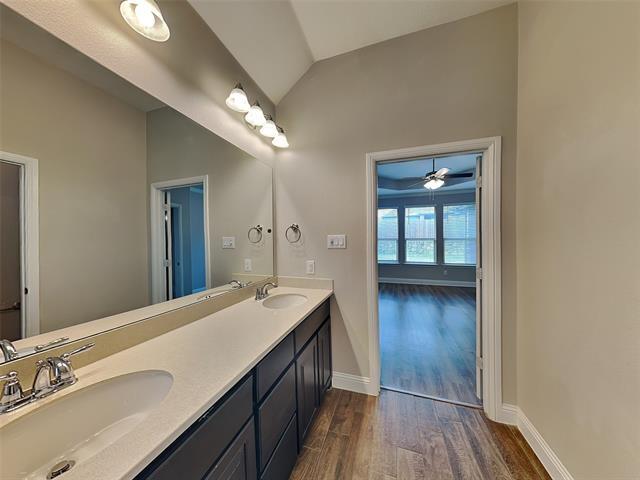 Building Photo - 237 Mineral Point Dr