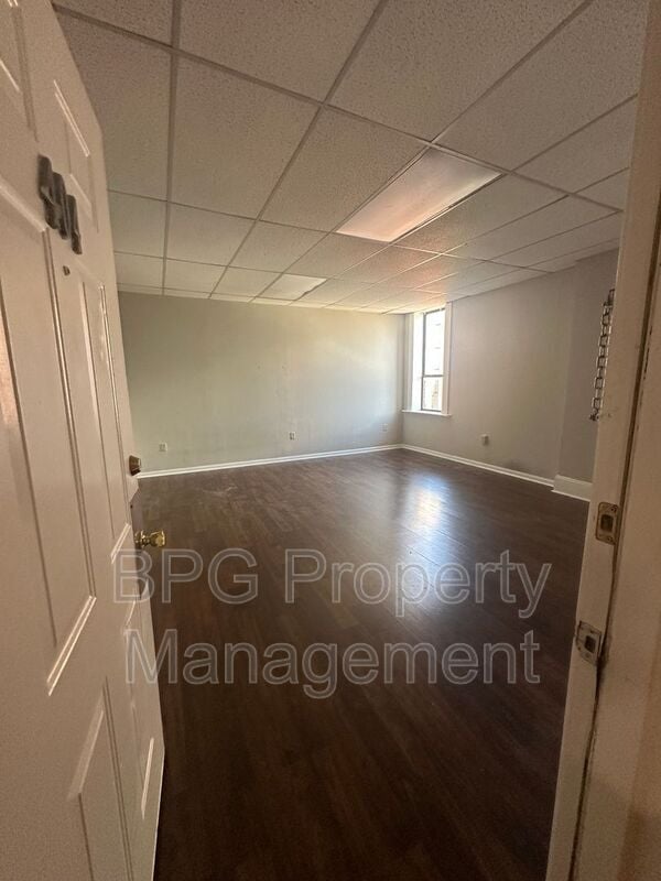 Building Photo - 95 N Main St