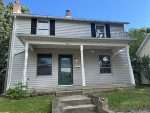 Building Photo - 1211 E Walnut St