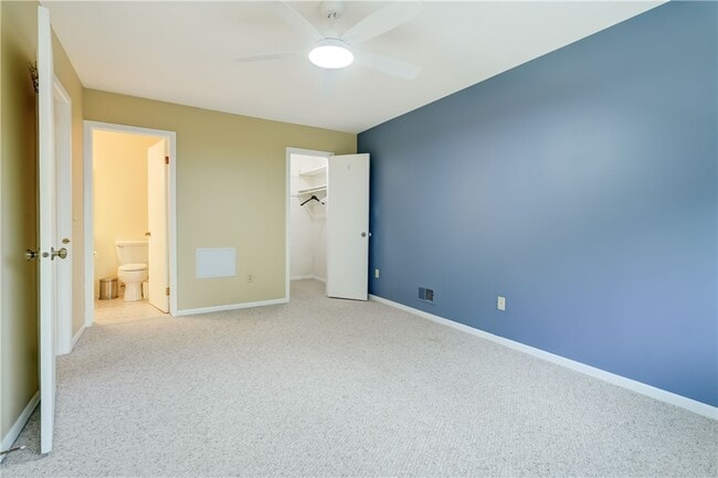 Building Photo - 584 Eastbrooke Ln
