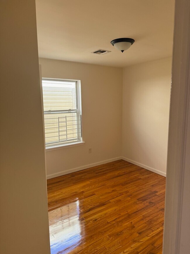 Building Photo - 99 Fulton Ave