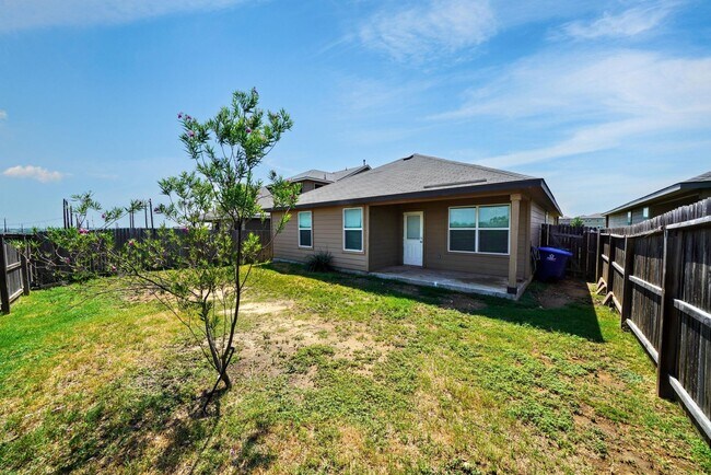 Building Photo - Stunning 4-Bedroom Home in Cobalt Canyon, ...