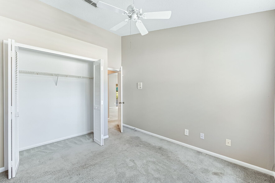 Building Photo - 2201 McGregor Park Cir