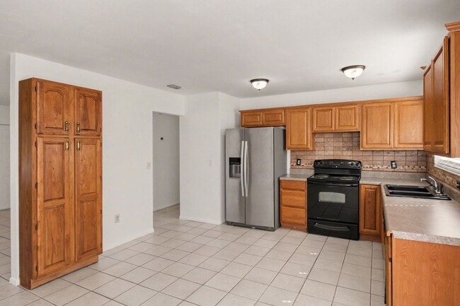 Building Photo - 1230 Port Malabar Blvd NE