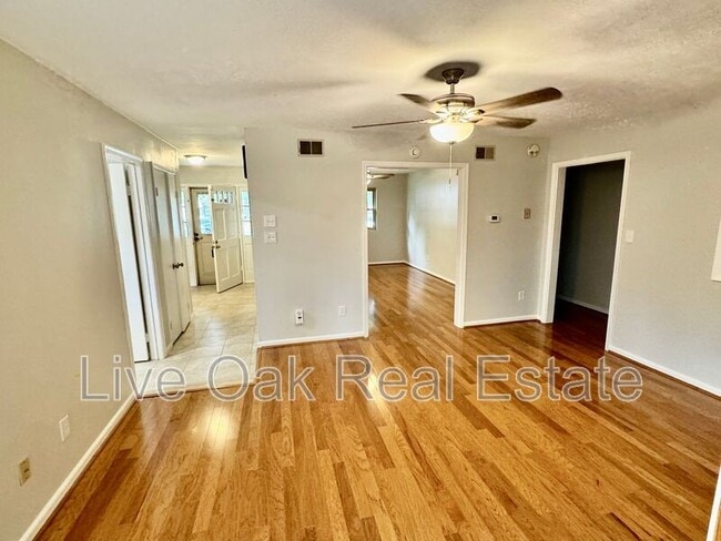 Building Photo - 4345 Temple Ct