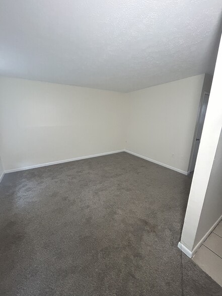 Primary Photo - Kendall Arms