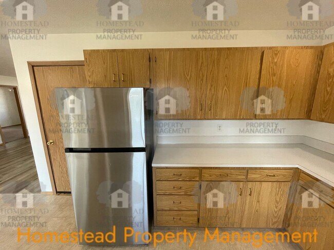 Building Photo - 545