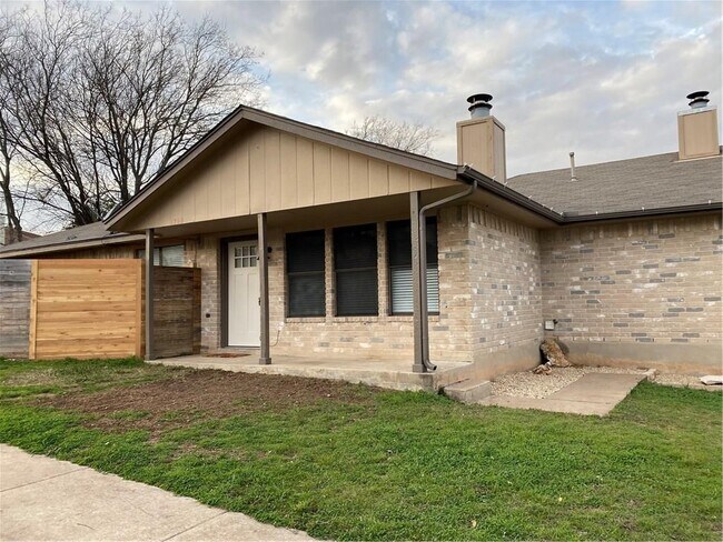 Building Photo - 1700 Rustlers Rd