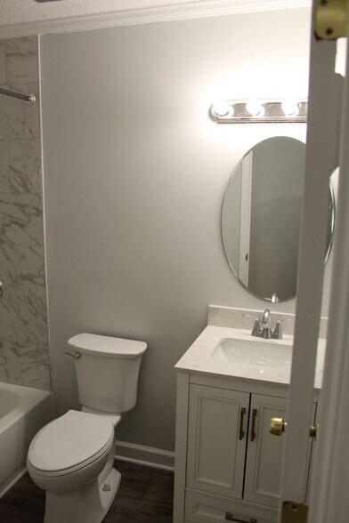 Building Photo - 3030 Studley Rd