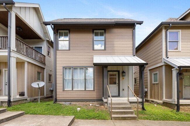 Building Photo - 1501B 9th Ave N