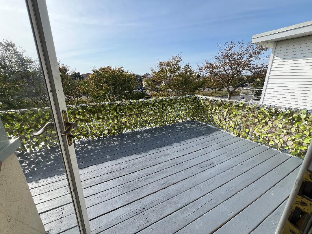 Deck - 411 W Park Ave