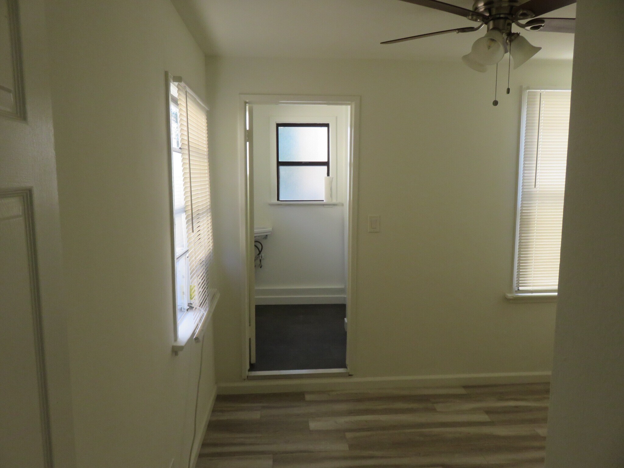 Building Photo - 508 Allen Ave