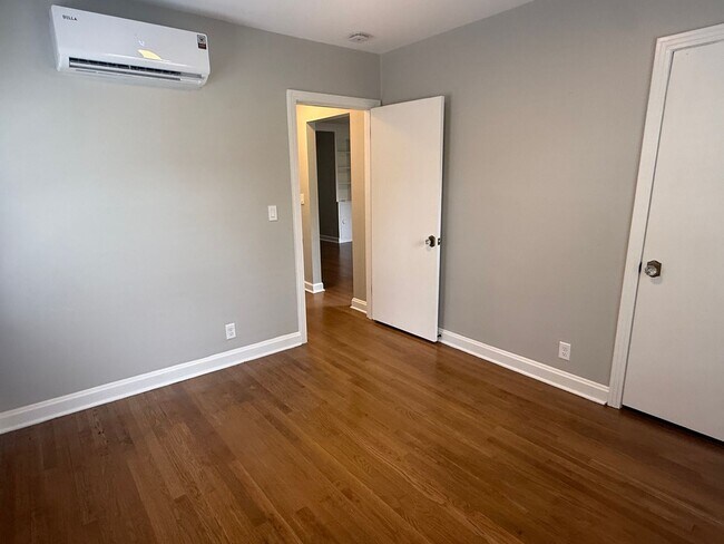 Building Photo - 2815 Acklen Ave