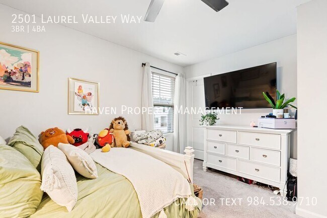 Building Photo - 2501 Laurel Valley Way