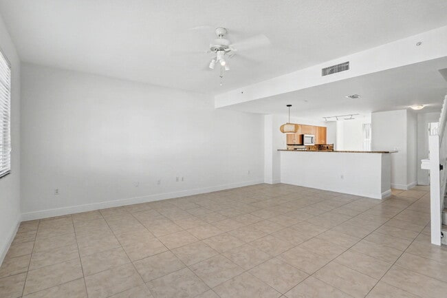 Building Photo - 350 NE 3rd St