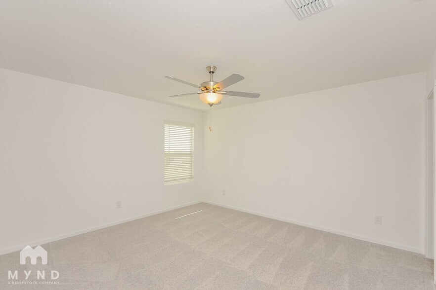 Building Photo - 2712 Mistwood Dr
