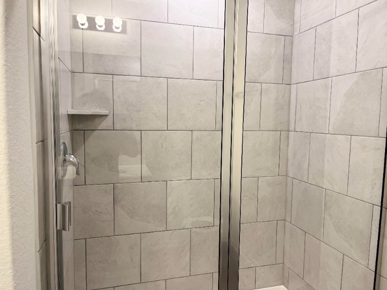 Building Photo - 133 Fiery Skipper Ln