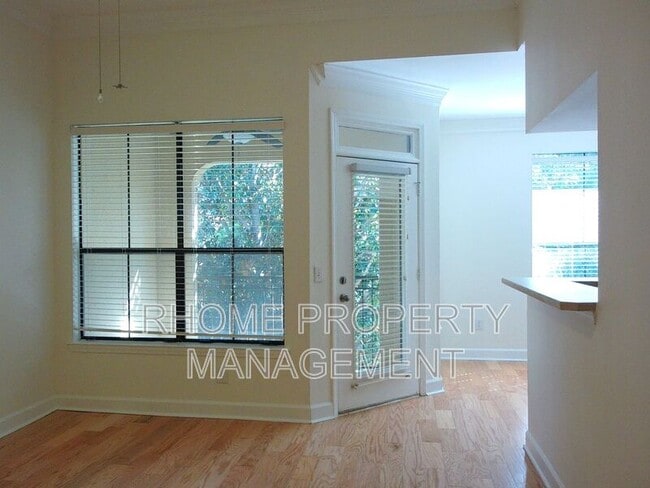 Building Photo - 3777 Peachtree Rd