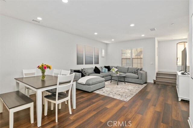 Building Photo - 148 Tubeflower