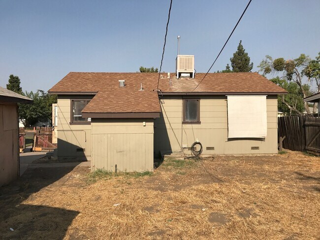 Building Photo - 1642 S Bardo St