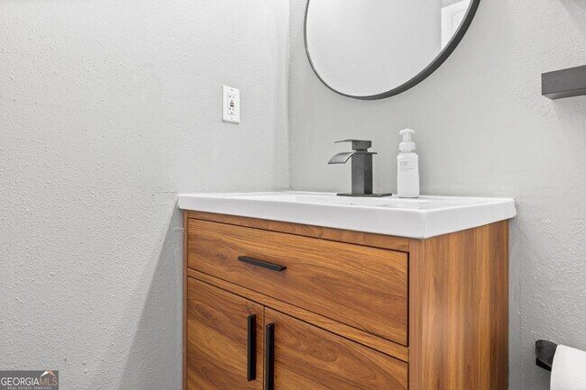 Building Photo - 3133 Buford Hwy NE