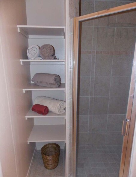 Guest Bathroom - 3135 N Olsen Ave
