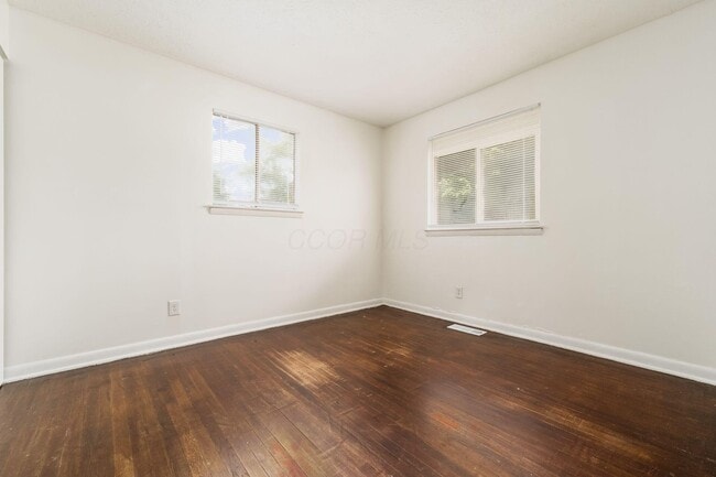 Building Photo - 1726 E Blake Ave