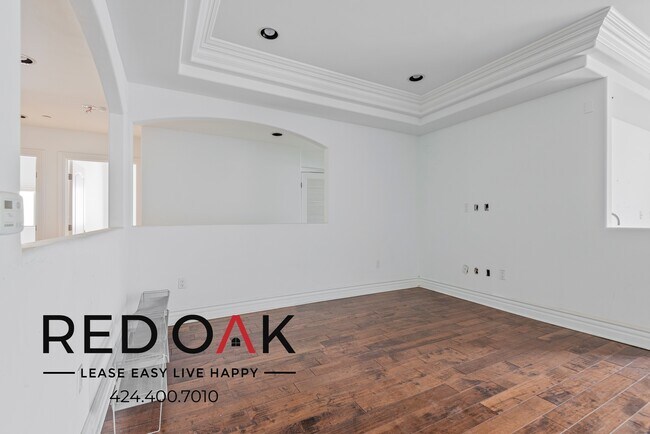 Building Photo - 10640 Woodbridge St
