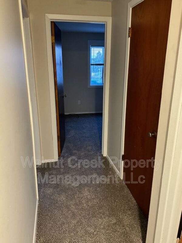 Building Photo - 5520 Beavercrest Dr