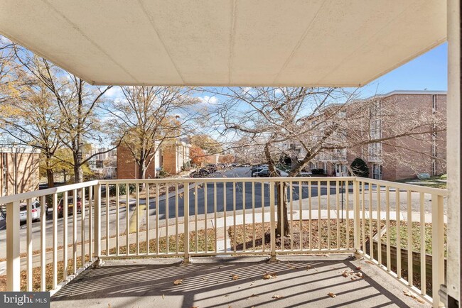 Building Photo - 2630 Fort Farnsworth Rd