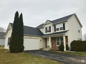Building Photo - 2105 Aspen Dr