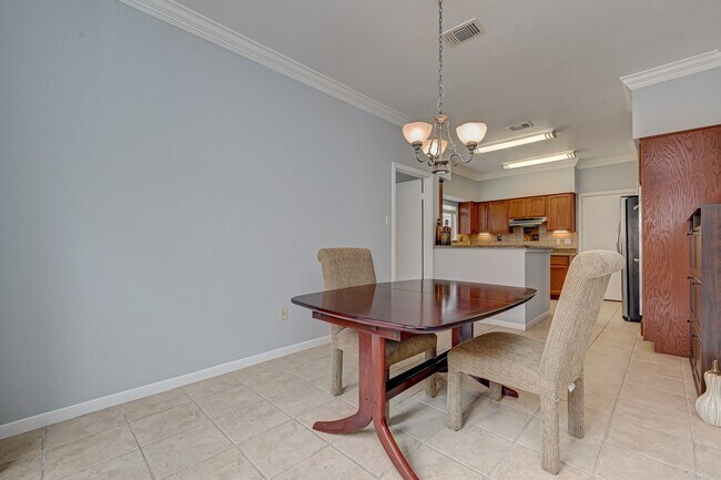Building Photo - 2555 Bering Dr