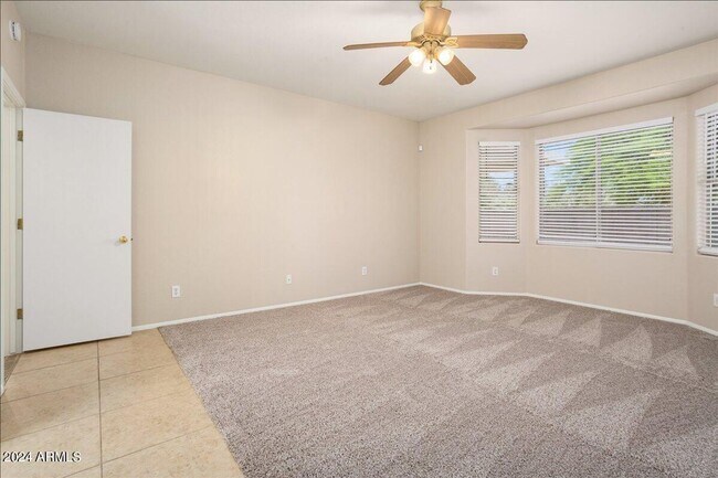 Building Photo - Spacious Corner Lot Home with 3-Car Garage in Surprise