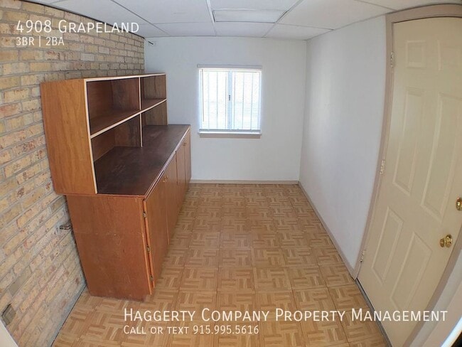 Building Photo - 4908 Grapeland-