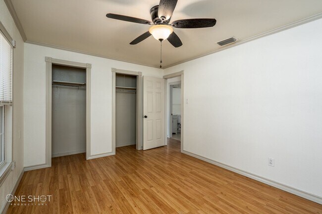 Building Photo - 2349 Highland Ave