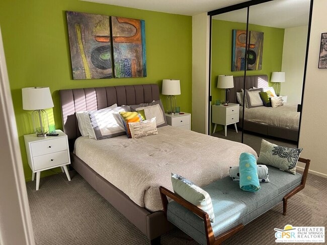 Building Photo - 2985 E Avery Dr