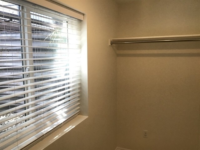 Building Photo - 2552 W 1500 N