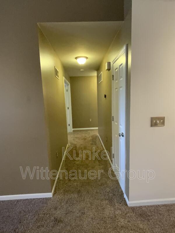 Building Photo - 2923 Harvest Meadow Dr