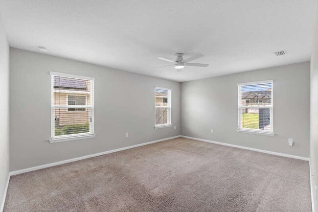 Building Photo - 4905 Kensington Ln